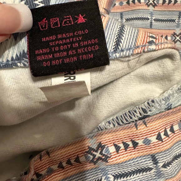 Boho Patterned Flared Pants - Picture 7 of 8